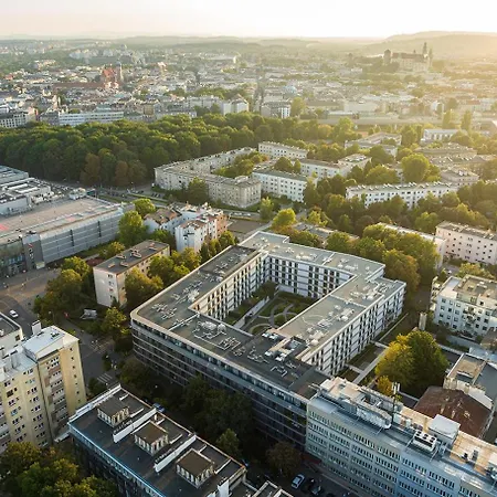 Luxury Two-bedroom With Terrace By Tyzenhauz Apartman Krakkó