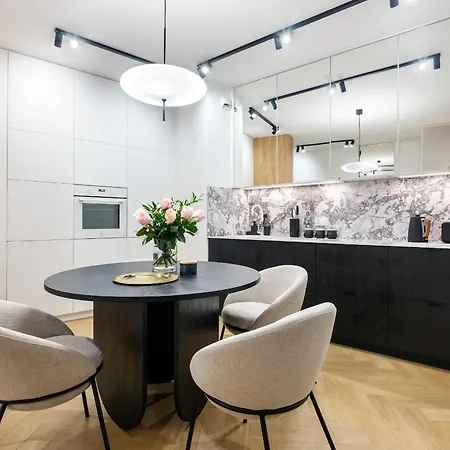 Luxury Two-bedroom With Terrace By Tyzenhauz Apartamento *