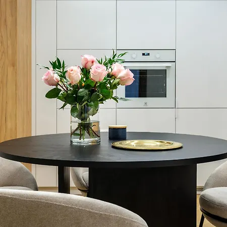 Luxury Two-bedroom With Terrace By Tyzenhauz * Cracovia