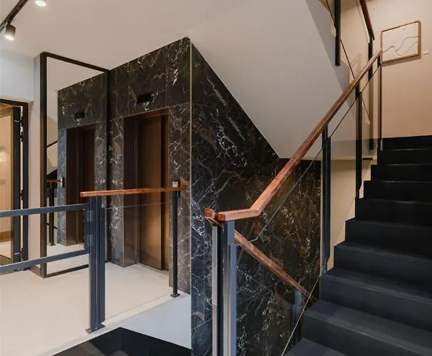 Luxury Two-bedroom With Terrace By Tyzenhauz Apartamento