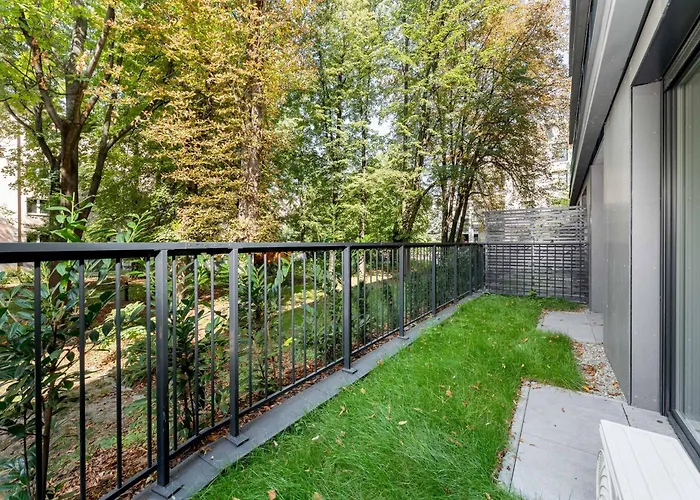 Apartamento Luxury Two-bedroom With Terrace By Tyzenhauz