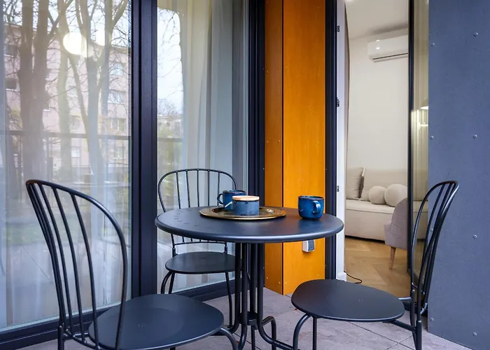 Apartamento Luxury Two-bedroom With Terrace By Tyzenhauz